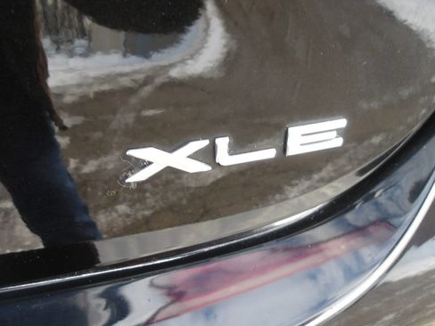 Used 2015 Toyota Avalon XLE Premium image 35