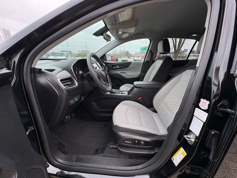 Used 2019 Chevrolet Equinox LT image 18