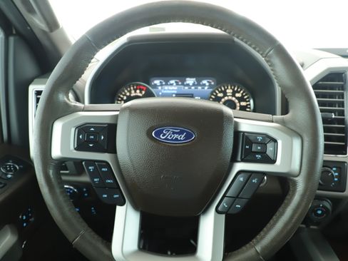 Used 2018 Ford F150 King Ranch w/ Equipment Group 601A Luxury AWD/4WD image 18