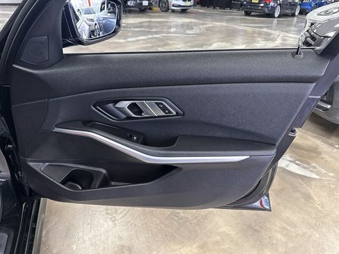 Used 2020 BMW 330i Sedan w/ Convenience Package RWD image 19