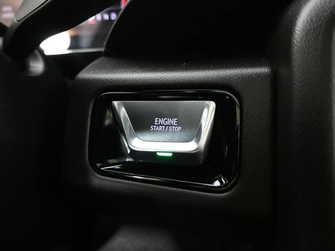 Used 2025 GMC Yukon Denali w/ Sun & Power Step Package AWD/4WD image 32