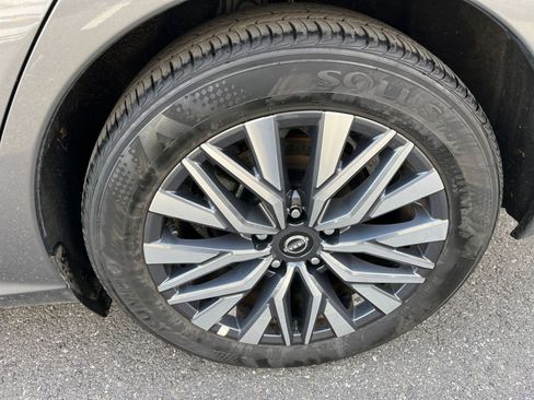 Used 2025 Nissan Altima 2.5 SV image 30