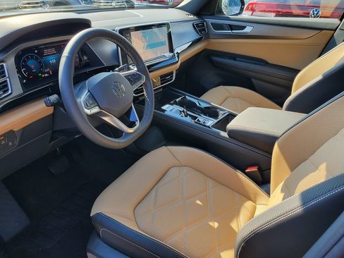 New 2026 Volkswagen Atlas Cross Sport SE FWD image 7