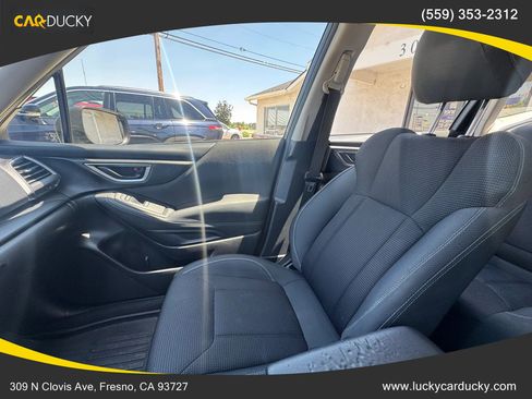 Used 2021 Subaru Forester AWD/4WD image 16