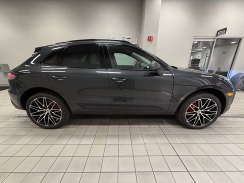 New 2026 Porsche Macan S image 6