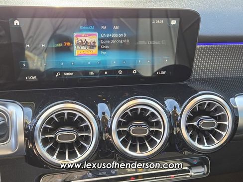 Used 2022 Mercedes-Benz GLB 250 4MATIC image 25