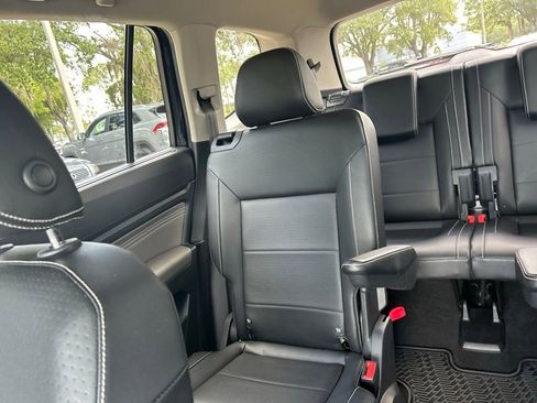 Used 2023 Volkswagen Atlas SE FWD image 12