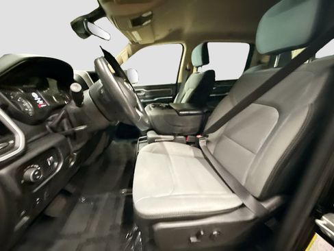 Used 2020 RAM 1500 Big Horn AWD/4WD image 23