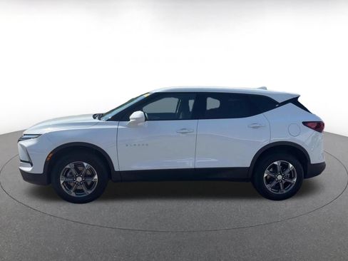 Used 2026 Chevrolet Blazer LT FWD image 7