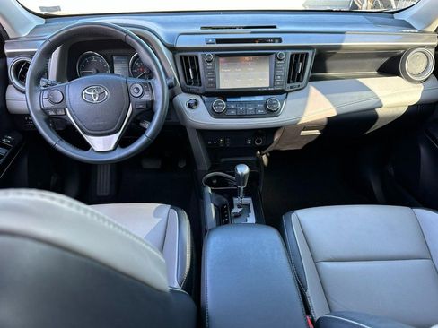 Used 2017 Toyota RAV4 Limited image 12