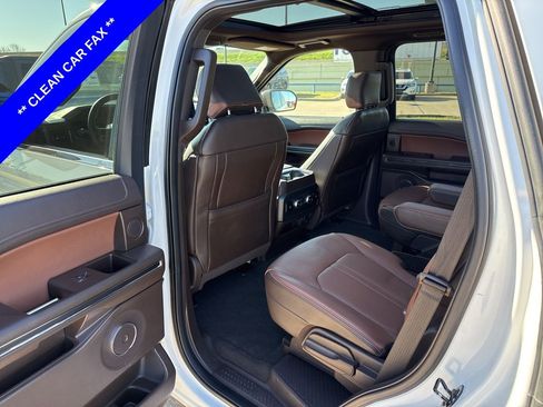 Used 2022 Ford Expedition King Ranch image 8