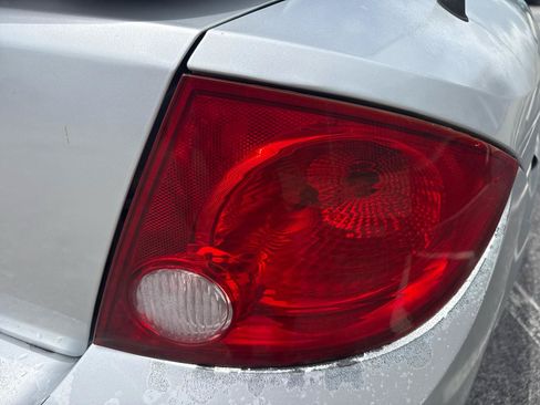 Used 2005 Chevrolet Cobalt Sedan FWD image 44