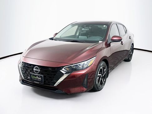 Used 2025 Nissan Sentra SV FWD image 3