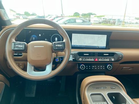 Used 2026 Hyundai Palisade Calligraphy FWD image 11