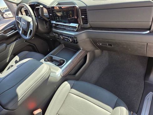 Certified 2024 Chevrolet Silverado 1500 LT Trail Boss w/ Convenience Package II image 16