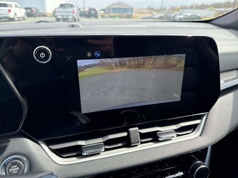 Used 2026 Chevrolet Equinox LT w/ Convenience Package II image 8