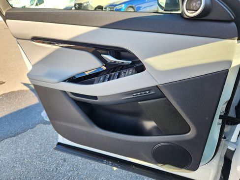 Certified 2026 Land Rover Range Rover Evoque S image 24