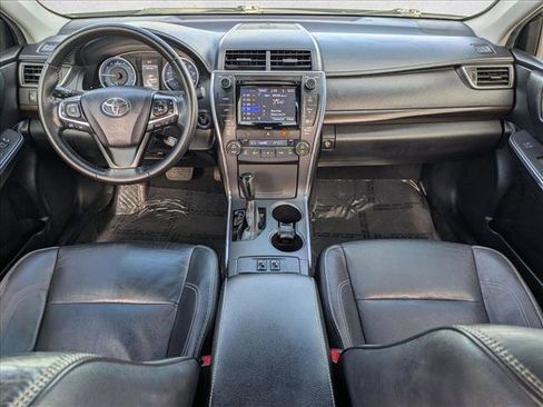 Used 2016 Toyota Camry XLE w/ Moonroof Package image 19