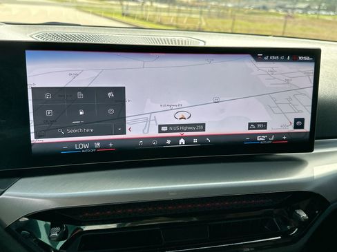 Used 2025 BMW M240i xDrive Coupe w/ Premium Package image 18