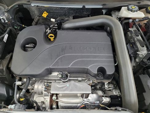 Used 2024 Chevrolet Equinox LT image 30