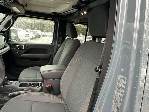 Used 2025 Jeep Wrangler Backcountry 4xe image 17