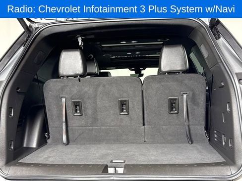 Used 2023 Chevrolet Traverse Premier image 16