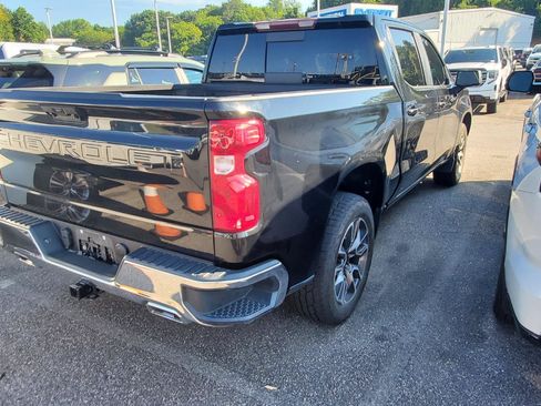 Used 2022 Chevrolet Silverado 1500 LT w/ Texas Edition Plus AWD/4WD image 9