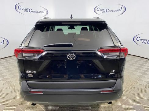 Used 2019 Toyota RAV4 LE w/ All Weather Liner Package AWD/4WD image 5