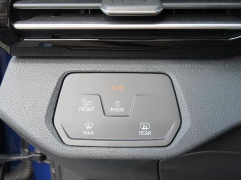 Used 2022 Volkswagen ID.4 Pro S image 19