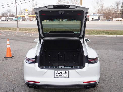 Used 2019 Porsche Panamera Turbo image 21