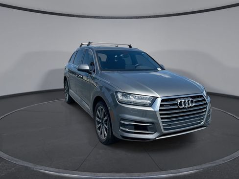 Used 2018 Audi Q7 3.0T Premium Plus w/ Premium Plus Package AWD/4WD image 8