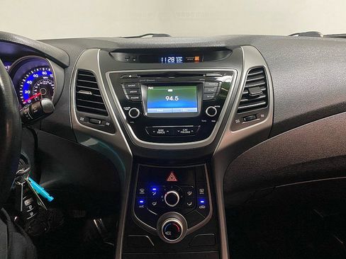 Used 2015 Hyundai Elantra SE w/ Option Group 03 image 18