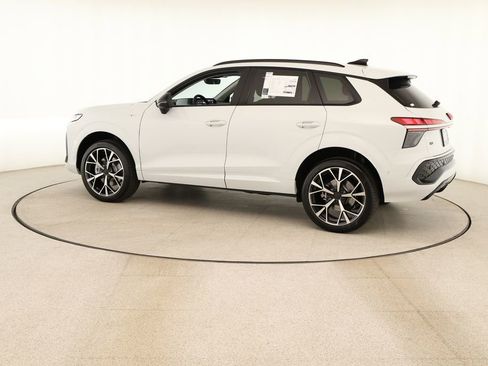 New 2026 Audi Q3 quattro 2.0T image 3