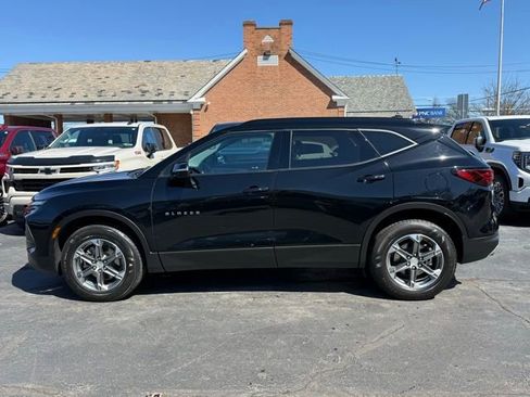 Used 2023 Chevrolet Blazer LT image 4