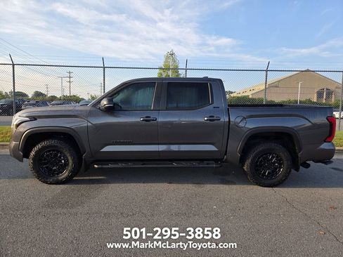Used 2026 Toyota Tundra SR5 w/ SR5 Premium Package AWD/4WD image 7