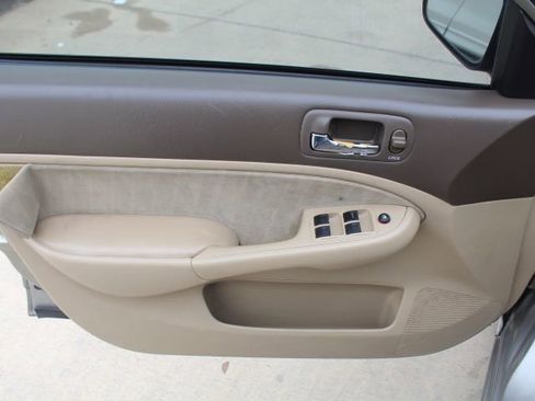 Used 2003 Honda Civic LX image 13