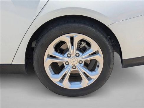 Used 2024 Honda Accord LX image 23