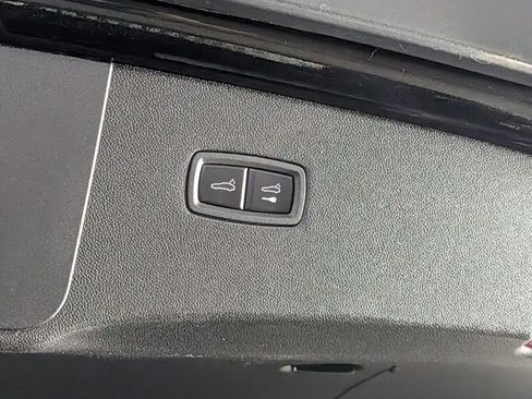 New 2026 Porsche Cayenne GTS image 18