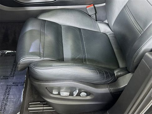 Used 2020 Porsche Cayenne S image 20