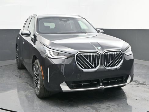 Certified 2025 BMW X3 xDrive30i w/ Premium Package AWD/4WD image 9