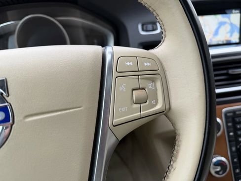 Used 2016 Volvo S60 T5 Inscription Platinum image 38