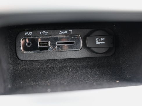 Used 2015 Jeep Grand Cherokee Overland w/ Mopar Chrome Edition Group AWD/4WD image 30