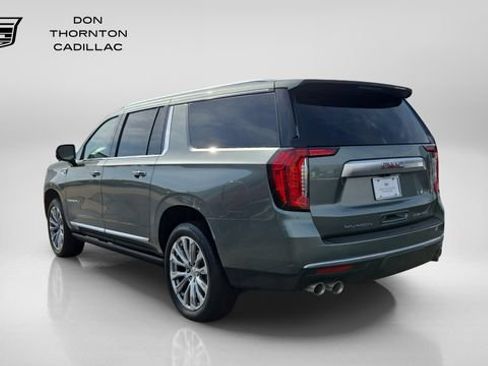 Used 2024 GMC Yukon XL Denali AWD/4WD image 3