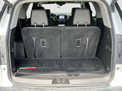 Used 2023 GMC Acadia AT4 w/ Technology Package AWD/4WD image 28