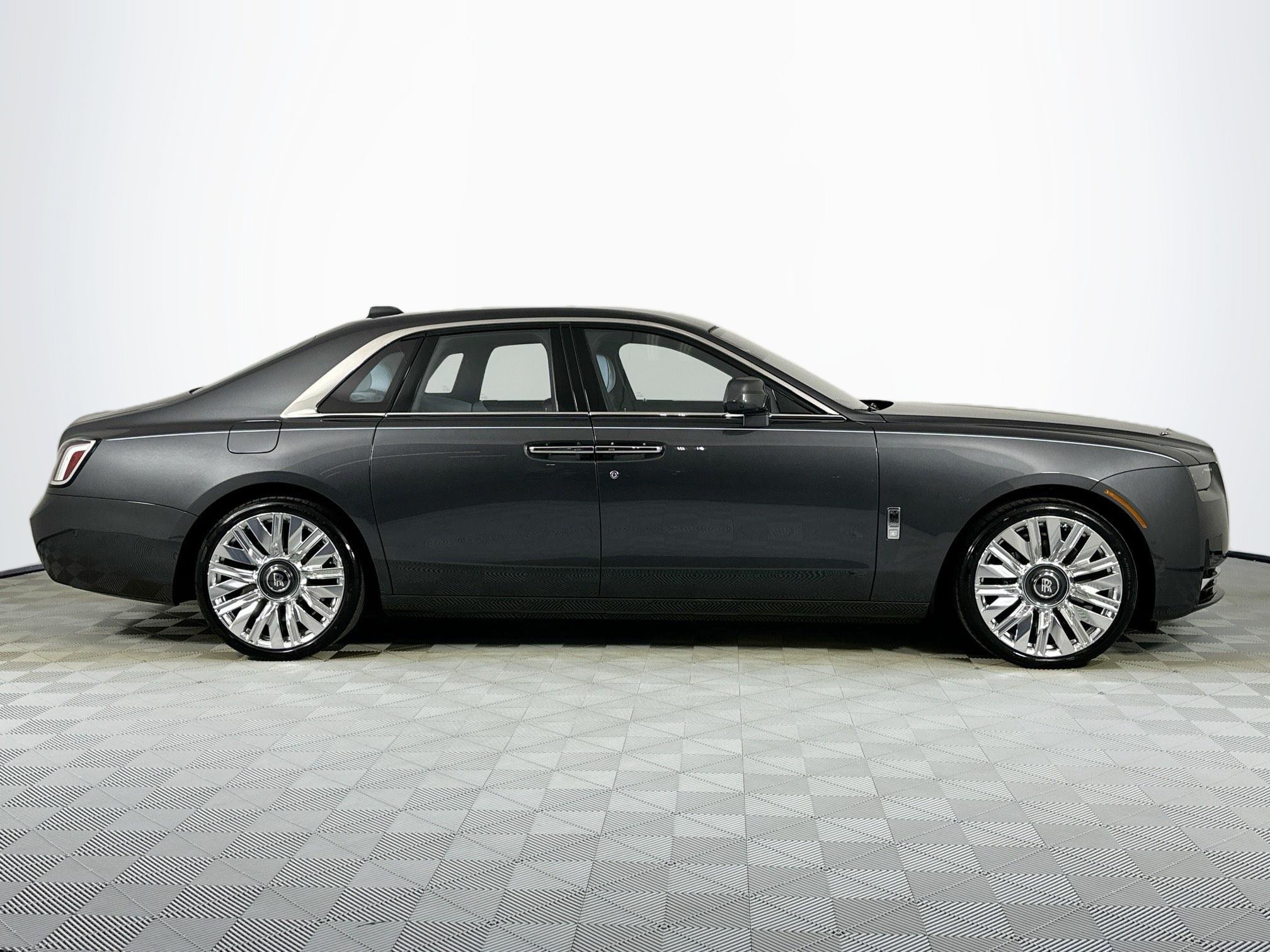 New 2027 Rolls-Royce Ghost AWD/4WD image 7