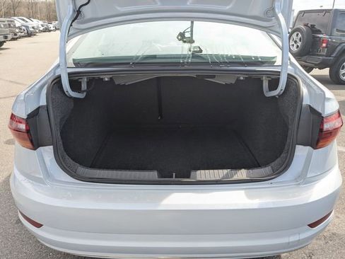 Used 2019 Volkswagen Jetta SE image 24