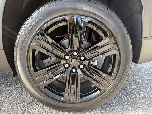 New 2026 GMC Acadia Elevation image 23