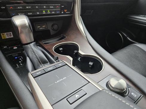 Used 2022 Lexus RX 450h AWD w/ Premium Package image 21