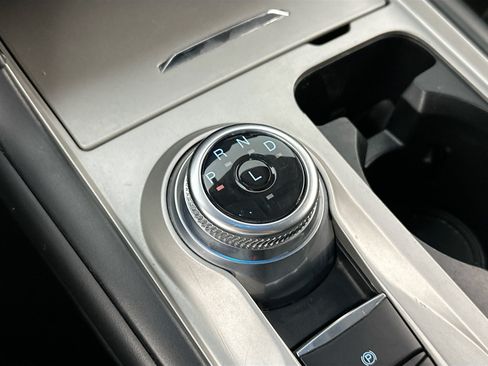 Used 2021 Ford Explorer XLT RWD image 16