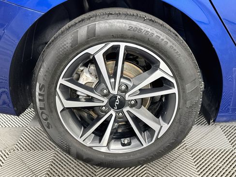 Used 2022 Kia Forte LXS w/ LXS Technology Package FWD image 30